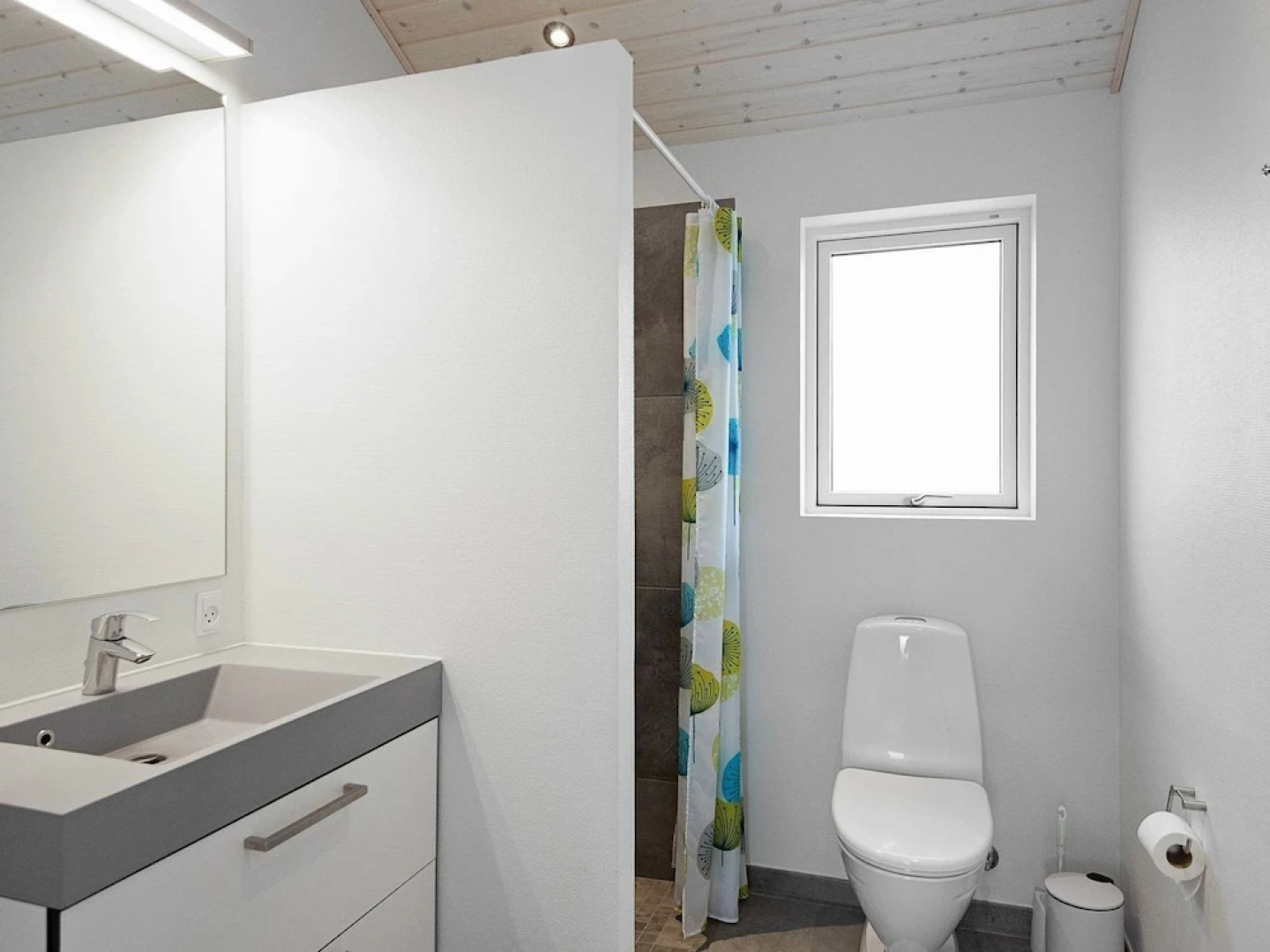 Swanky Holiday Home in Blåvand With Whirlpool