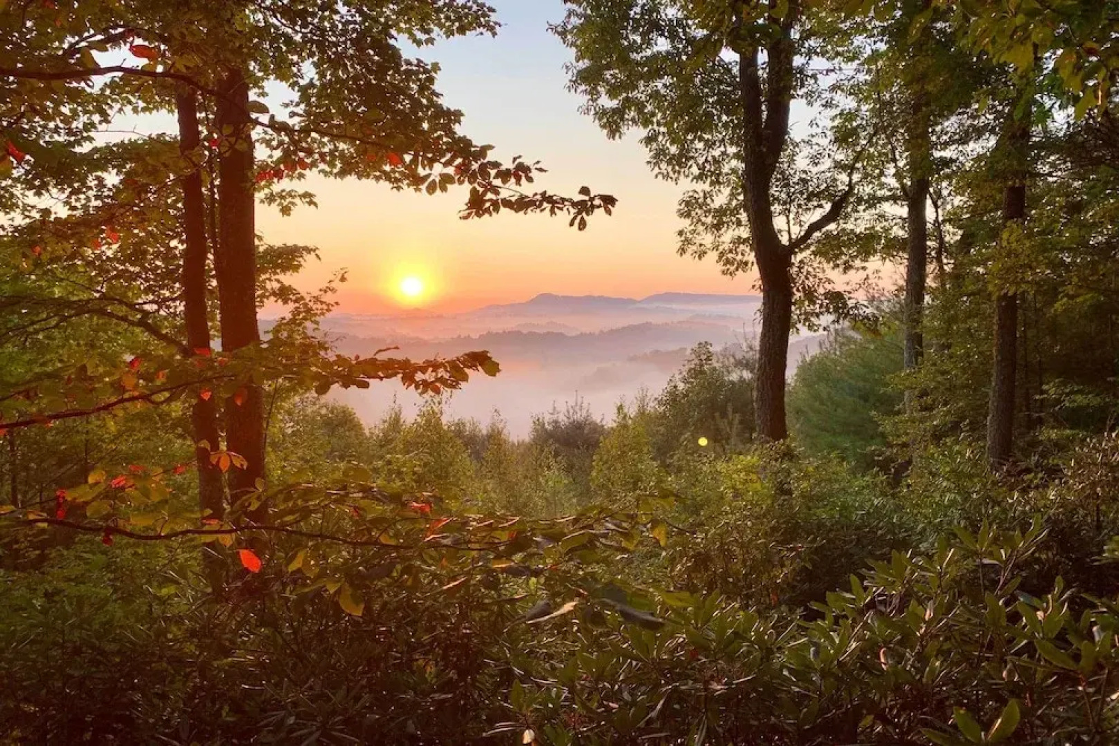Cabin Near Boone w/ Hot Tub & Mountain Views