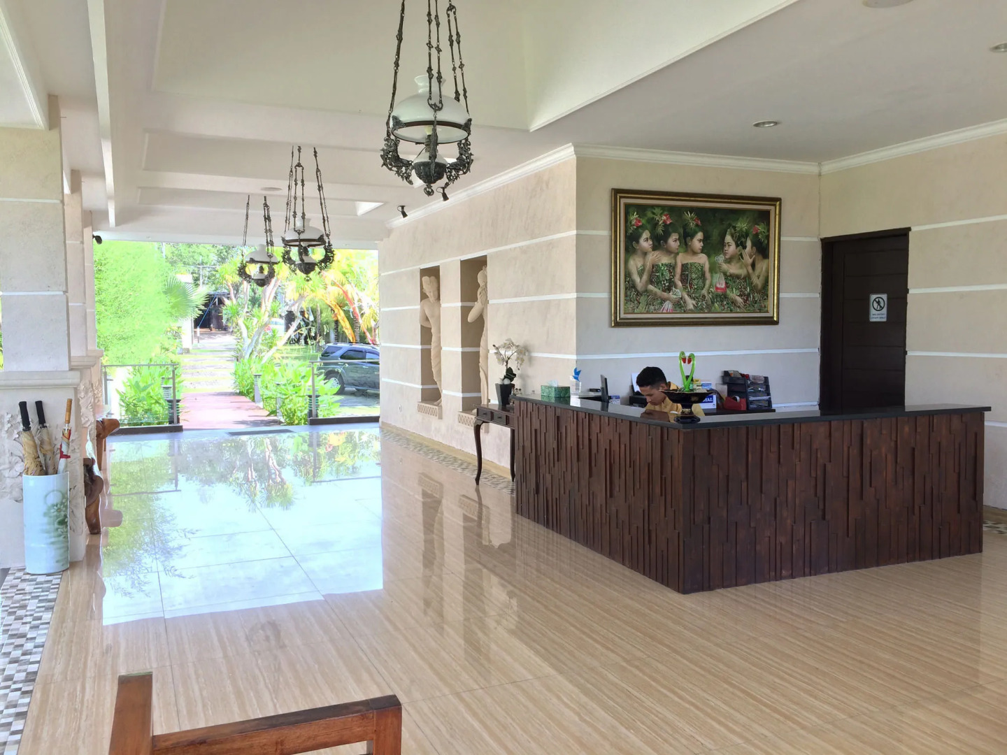 Flamingo Dewata Suite