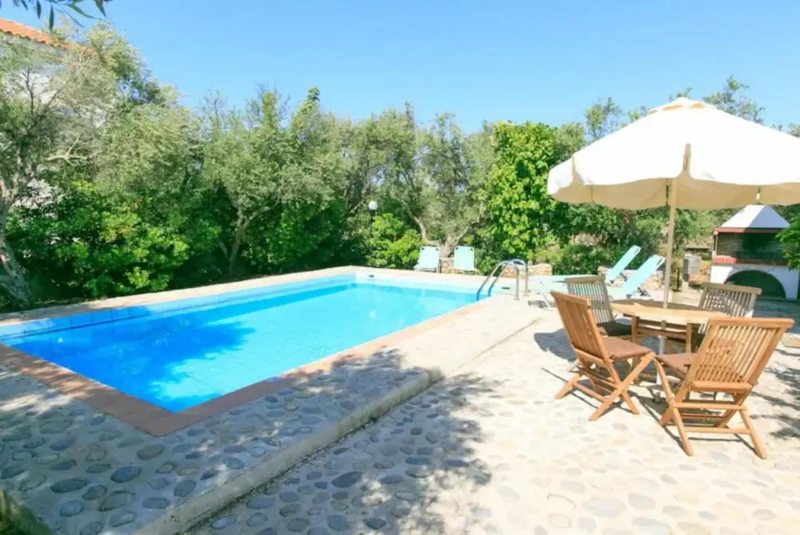 Villa Nineta in Tavronitis