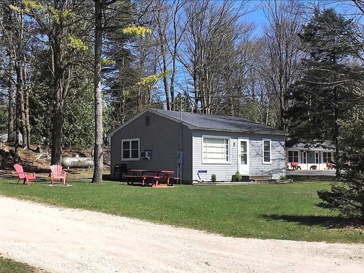 Baileys Sunset Motel and Cottages