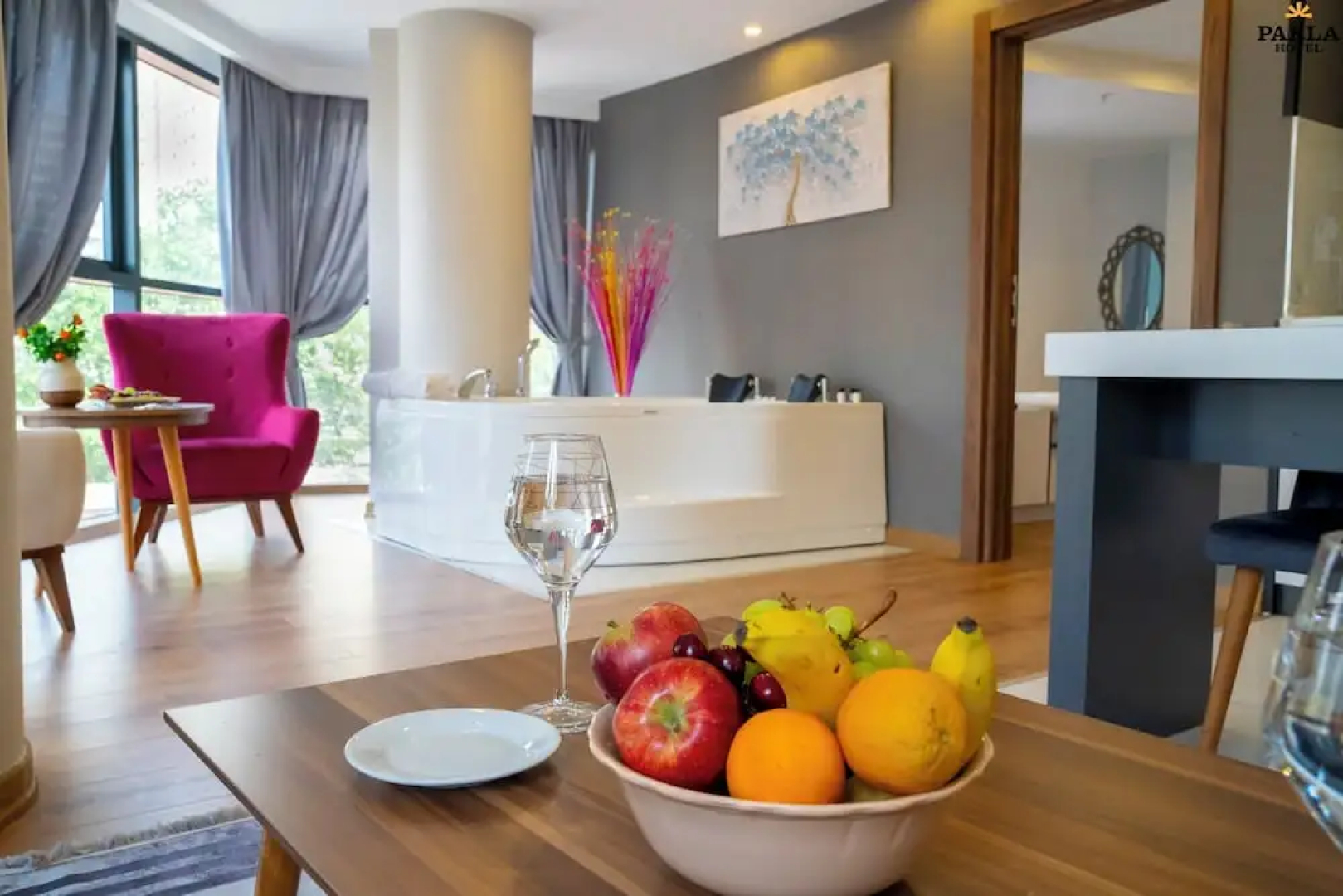 Parla Suite Hotel