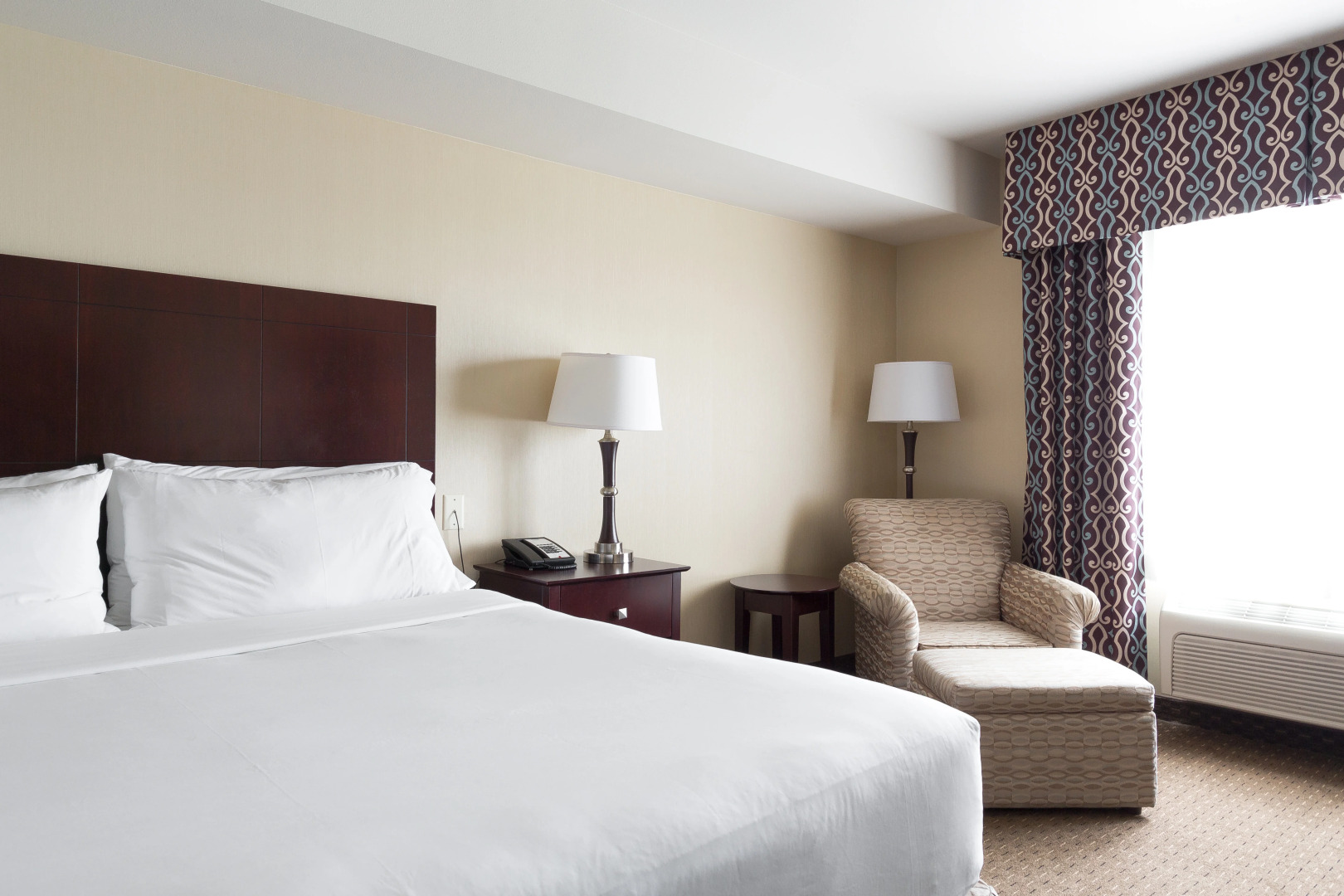 Holiday Inn Express & Suites Seattle North - Lynnwood by IHG