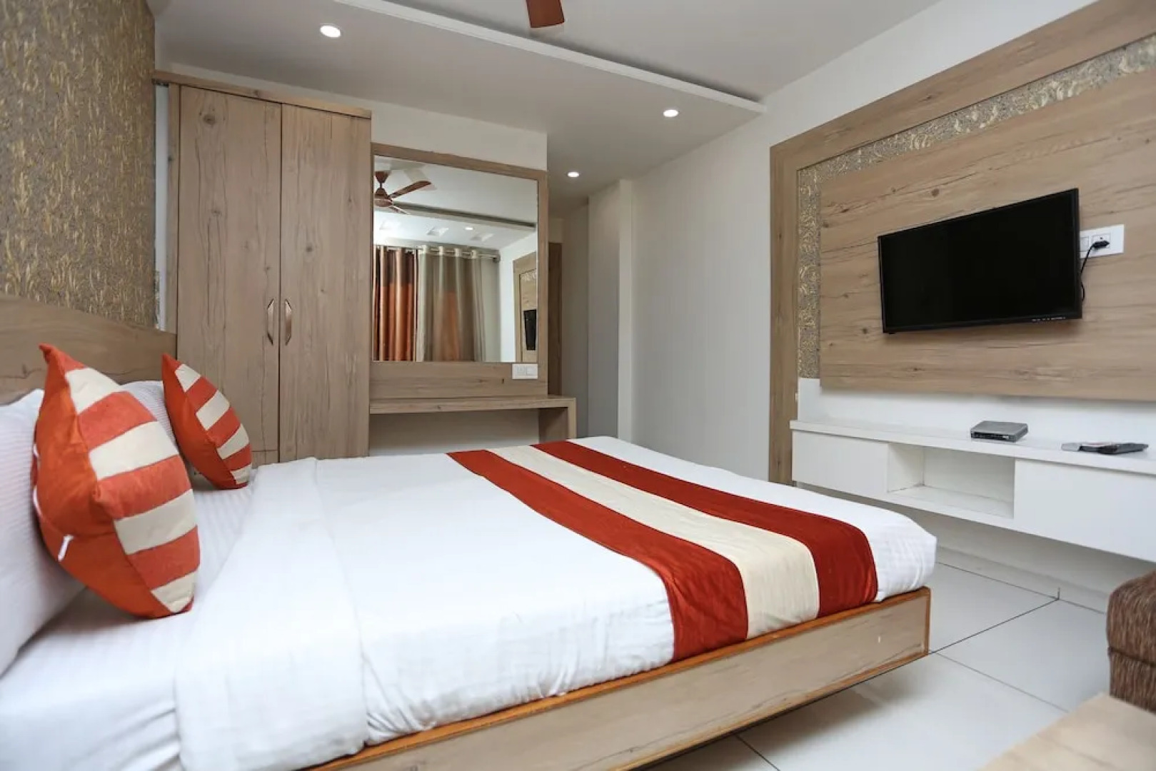 Fabhotel Ashirwad Regency