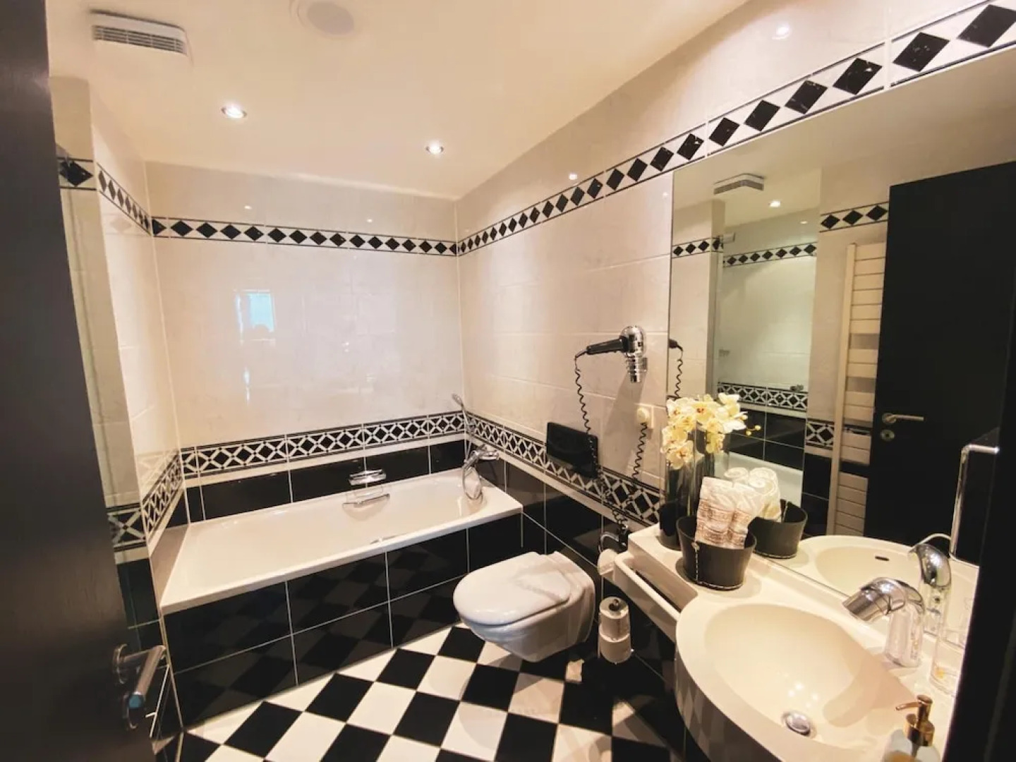 Augenblick Skylounge