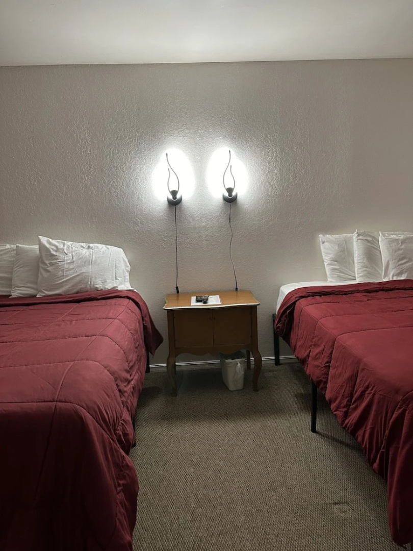 Travelers Inn Motel