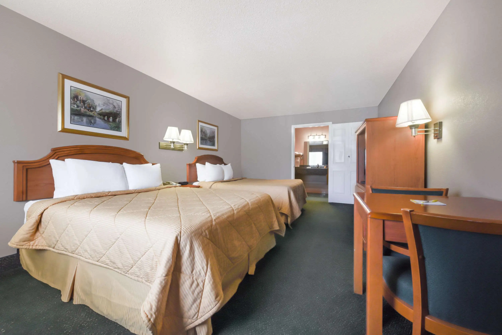 Ramada By Wyndham Olympia