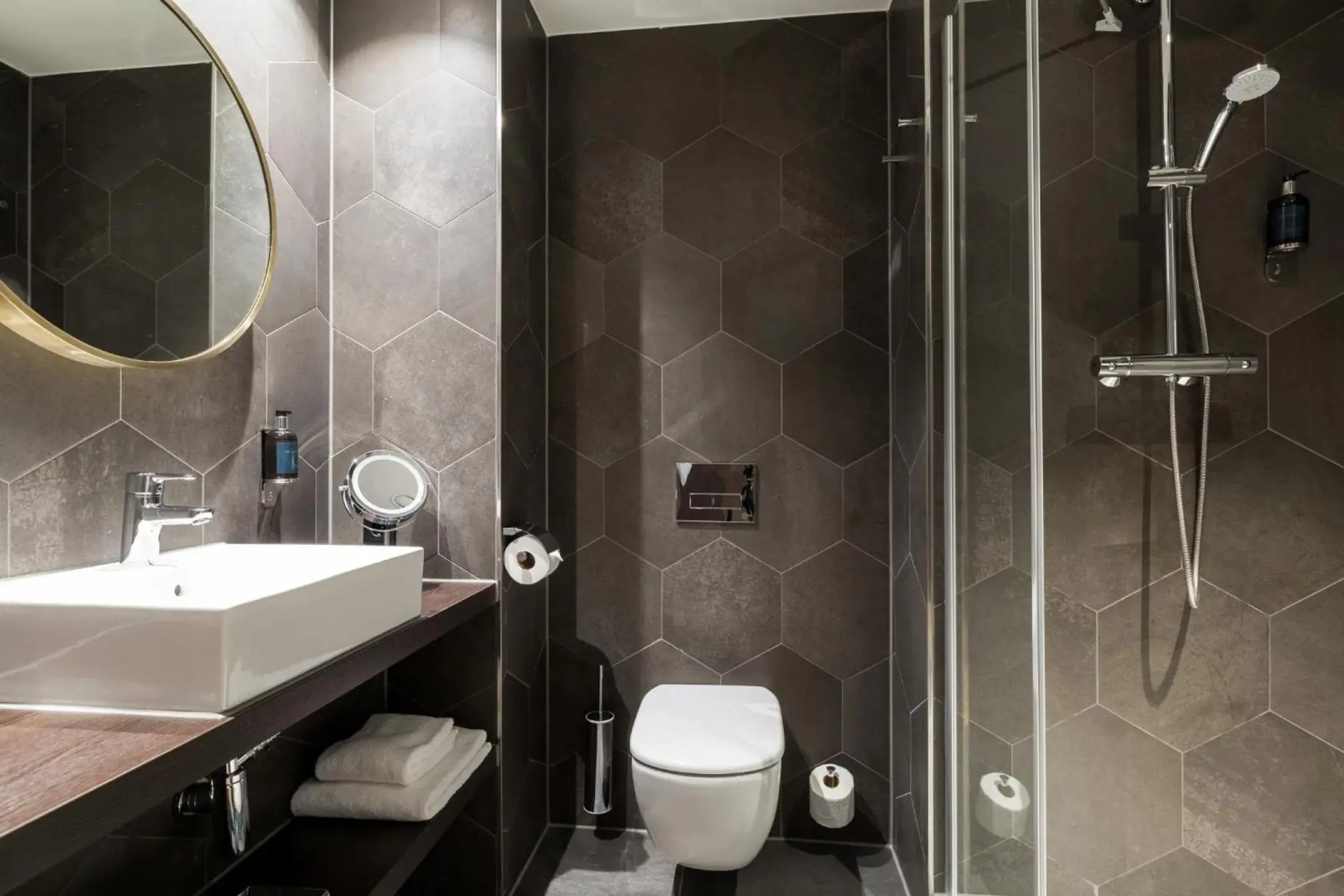 The James Hotel Rotterdam