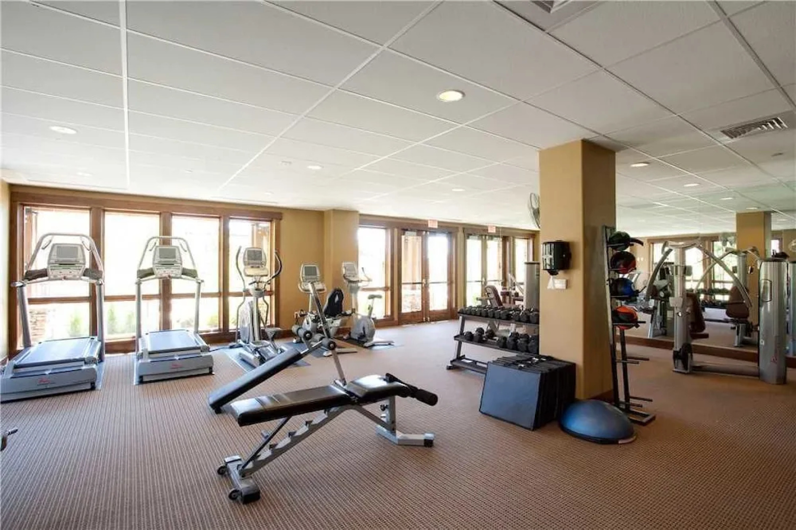 Trailhead Lodge