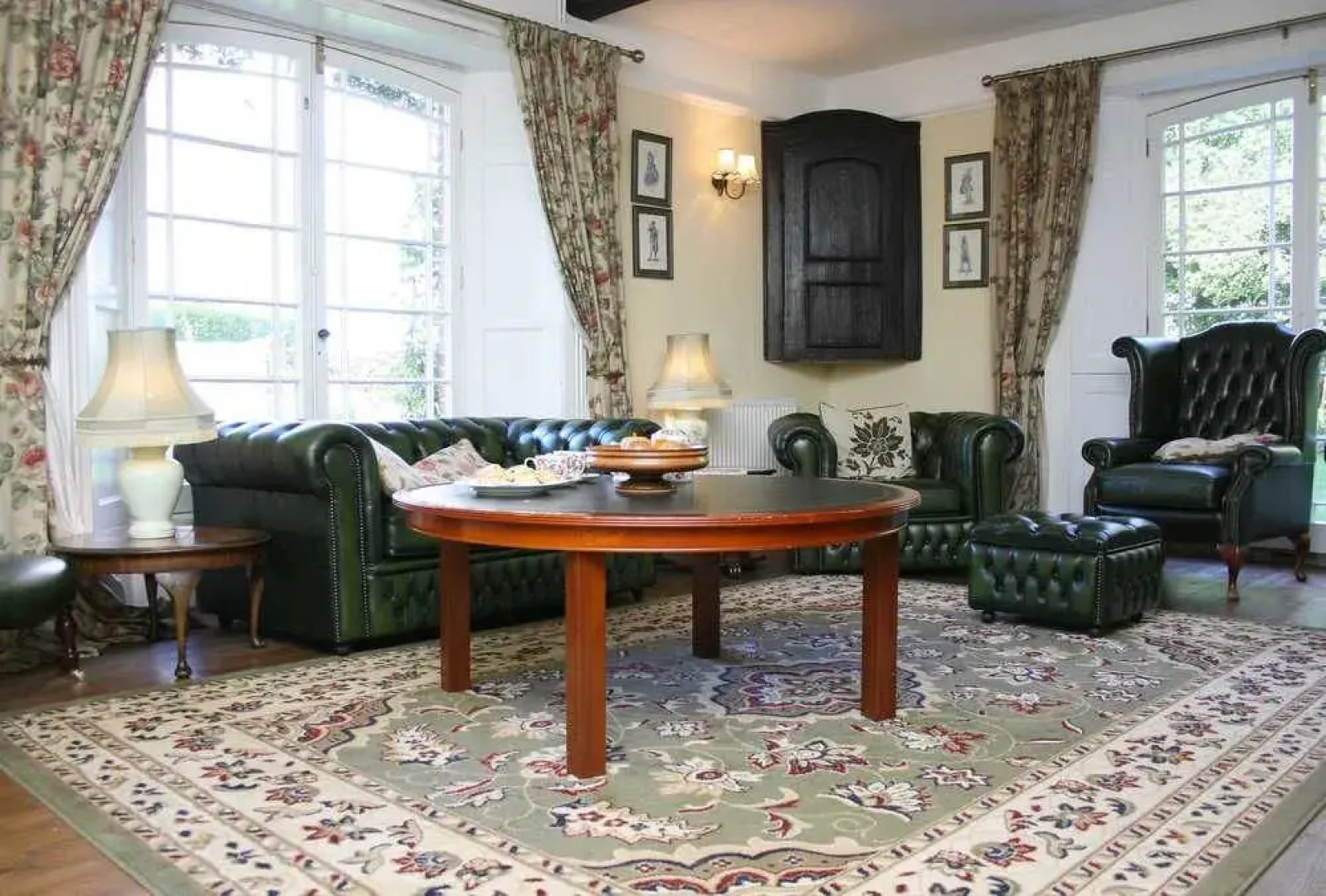 Bridge Farmhouse and Old Stables