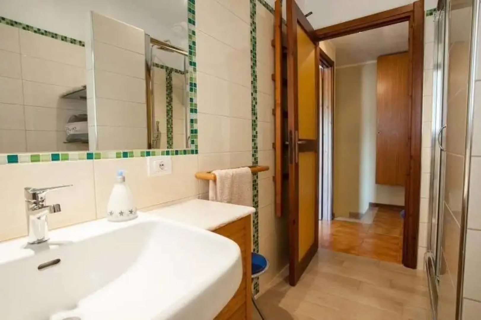 Strelitzia Holiday House