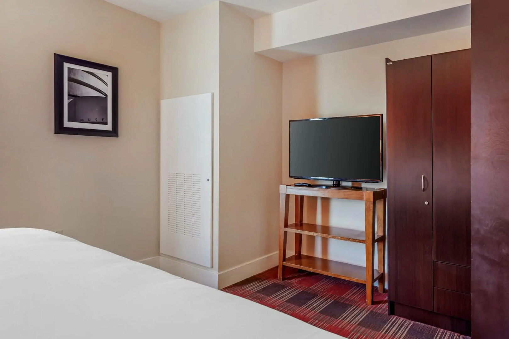 Polynesian Hotel & Suites Wisconsin Dells/Lake Delton