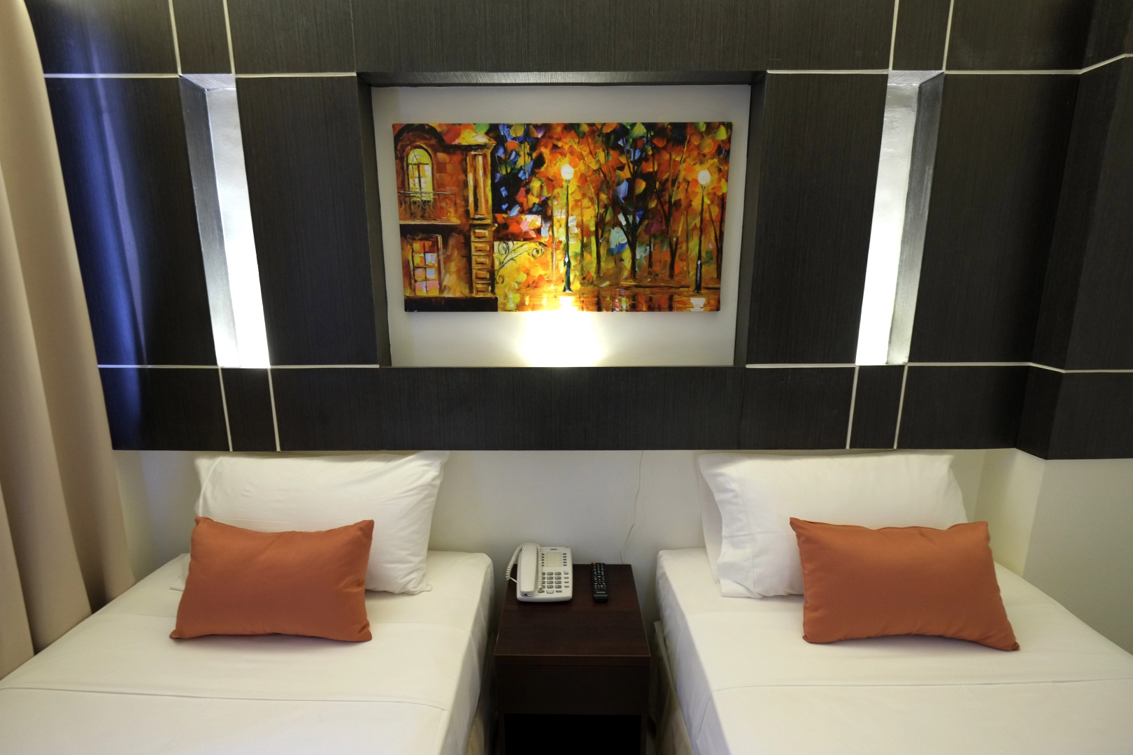 Southpole Central Hotel