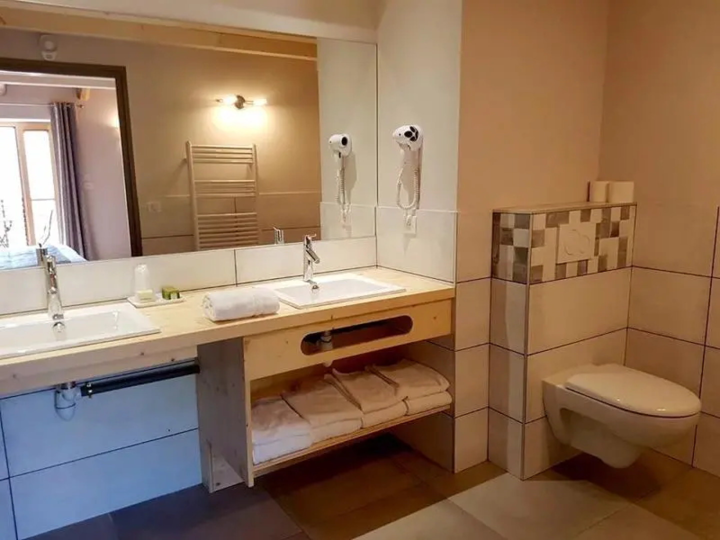 Logis Hotel De La Poste - Tence