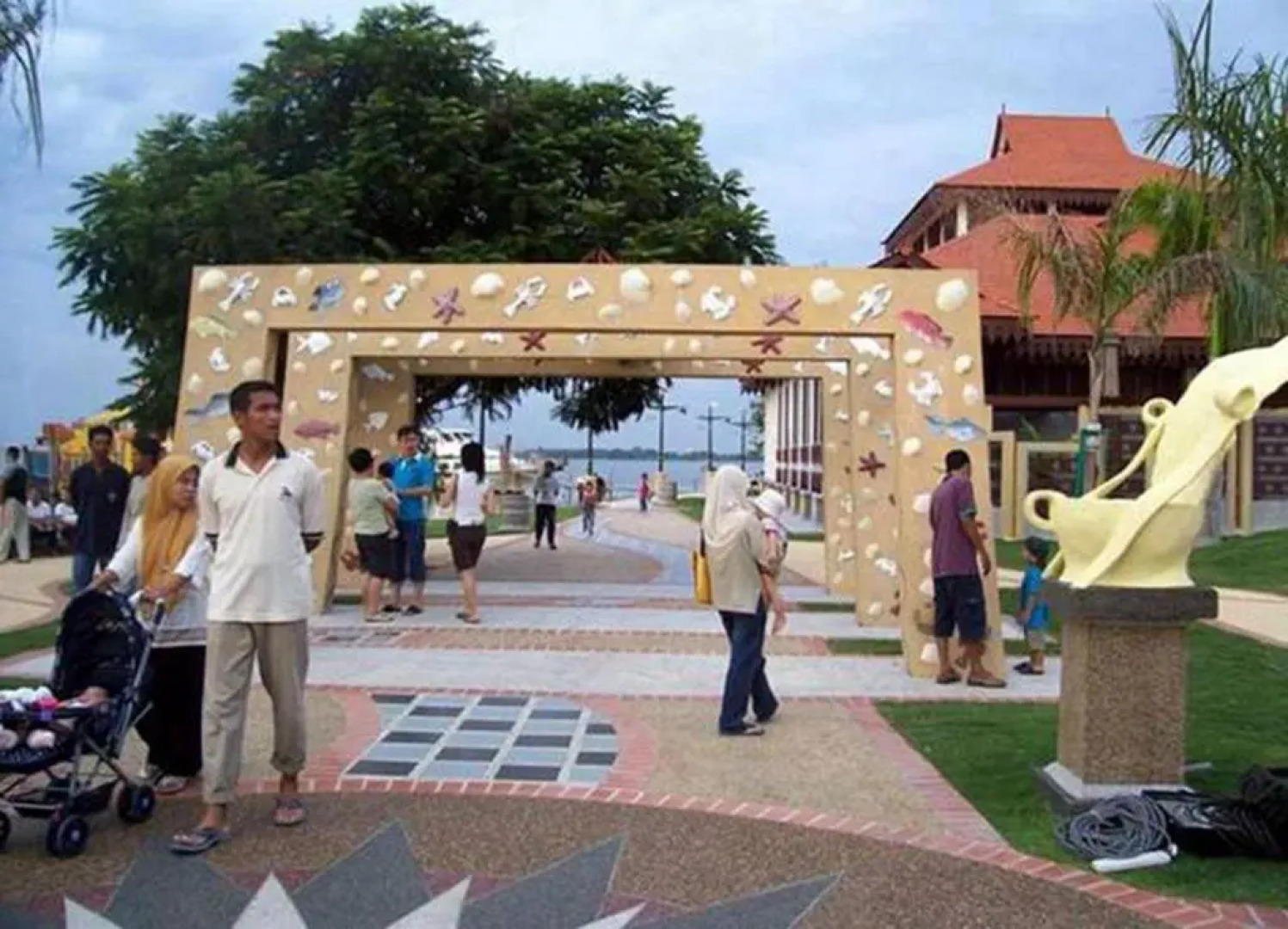 Lumut Waterfront Apartment 62