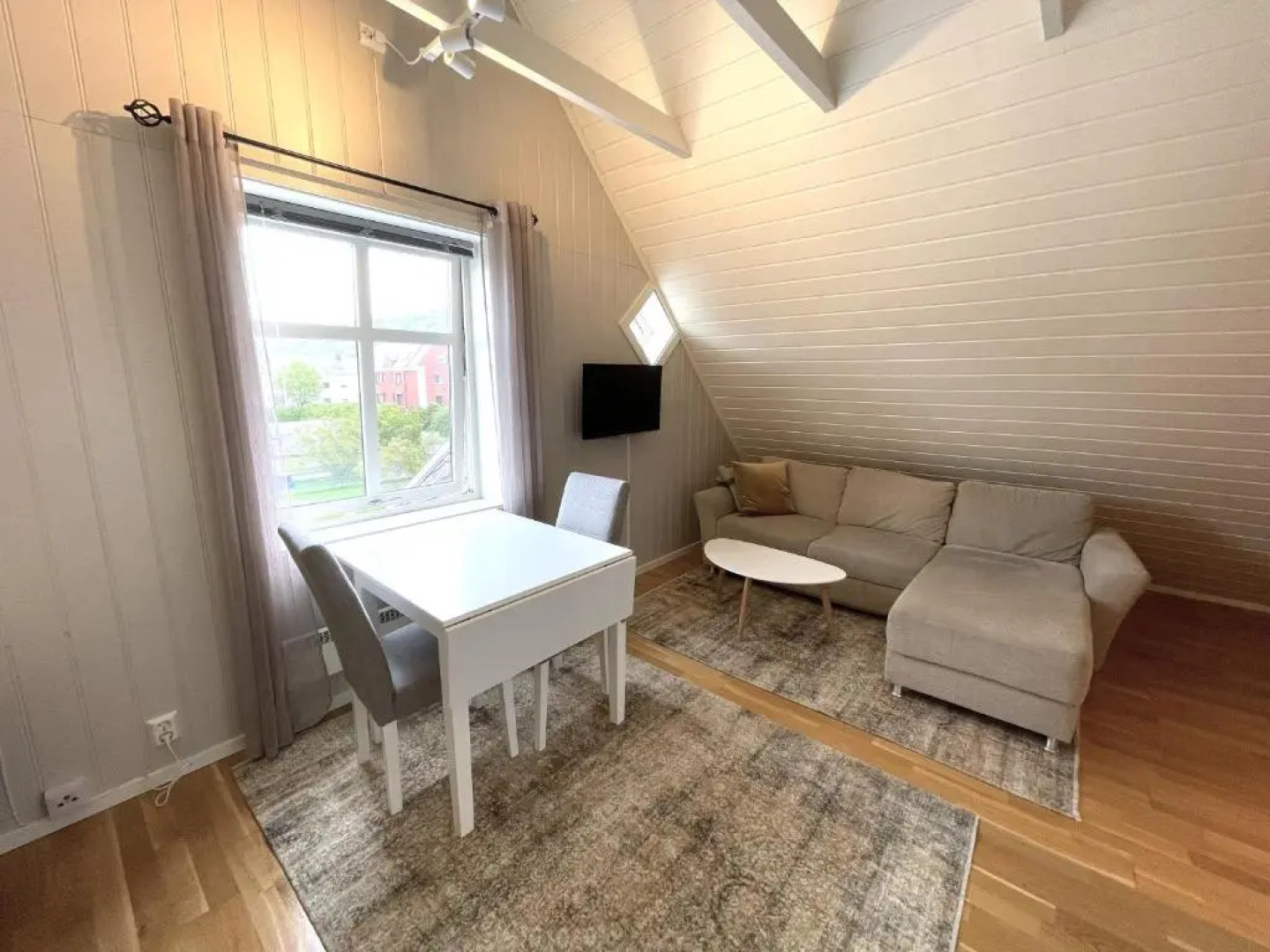 Presttind - Studio apartment with free parking