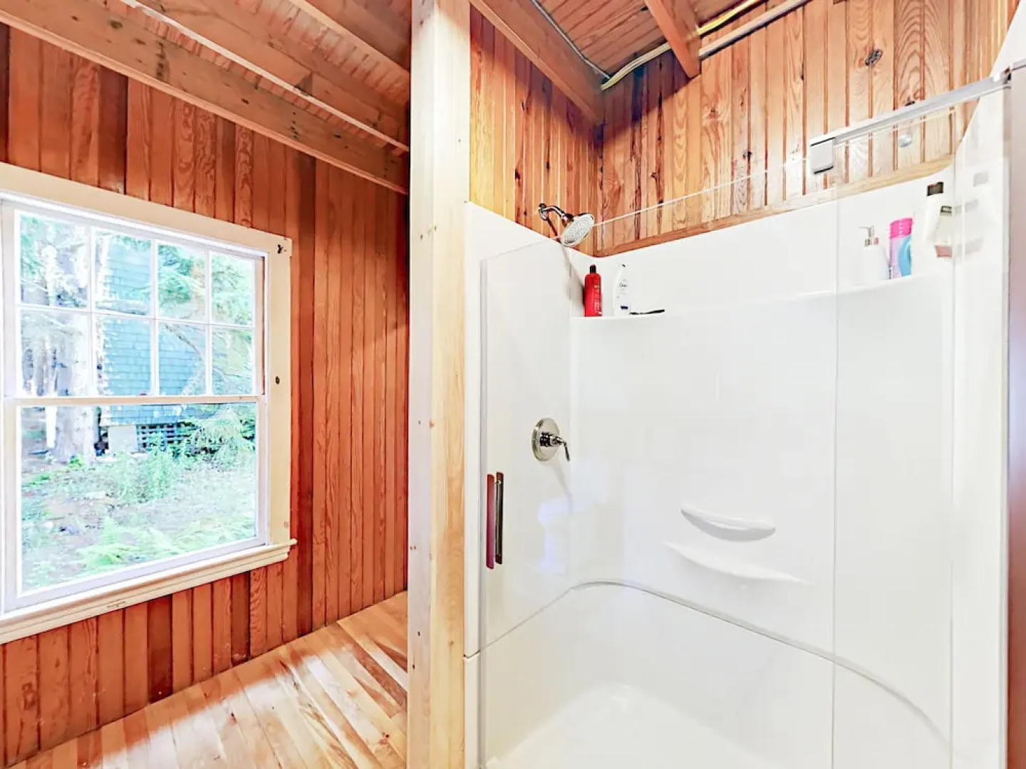 Green Gables Cottage 4 Bedrooms 2 Bathrooms Cottage