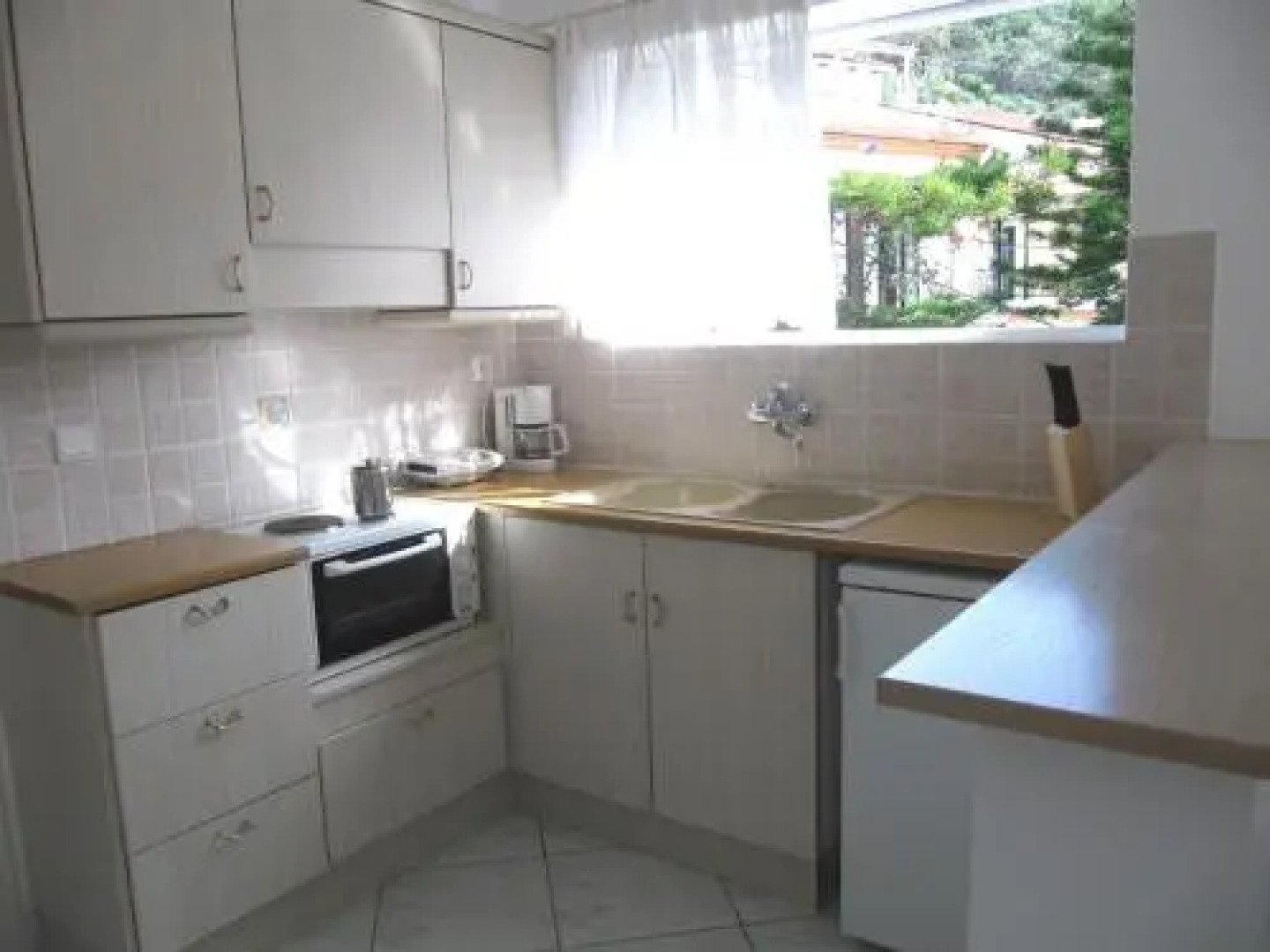 Irini Apartments and Studios