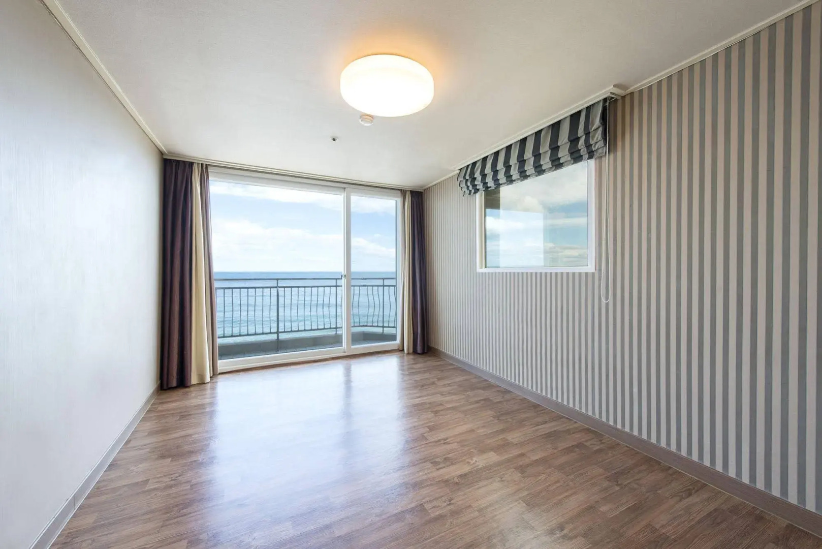 Kensington Resort Seorak Beach