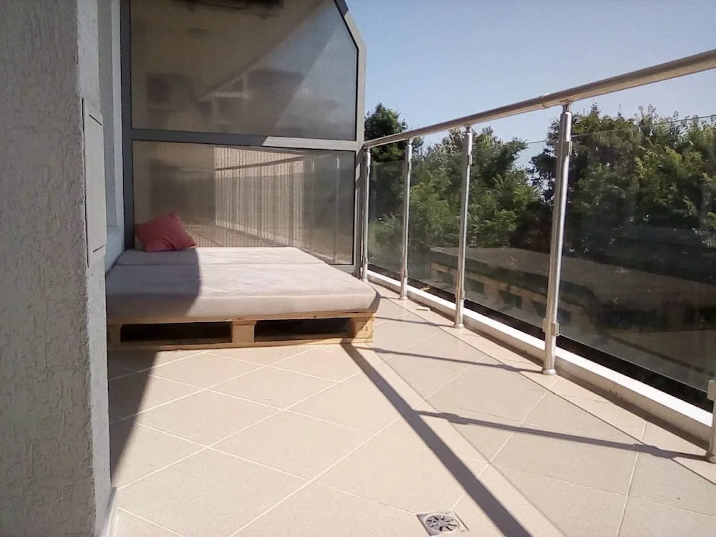Silver Beach B16 Apartment
