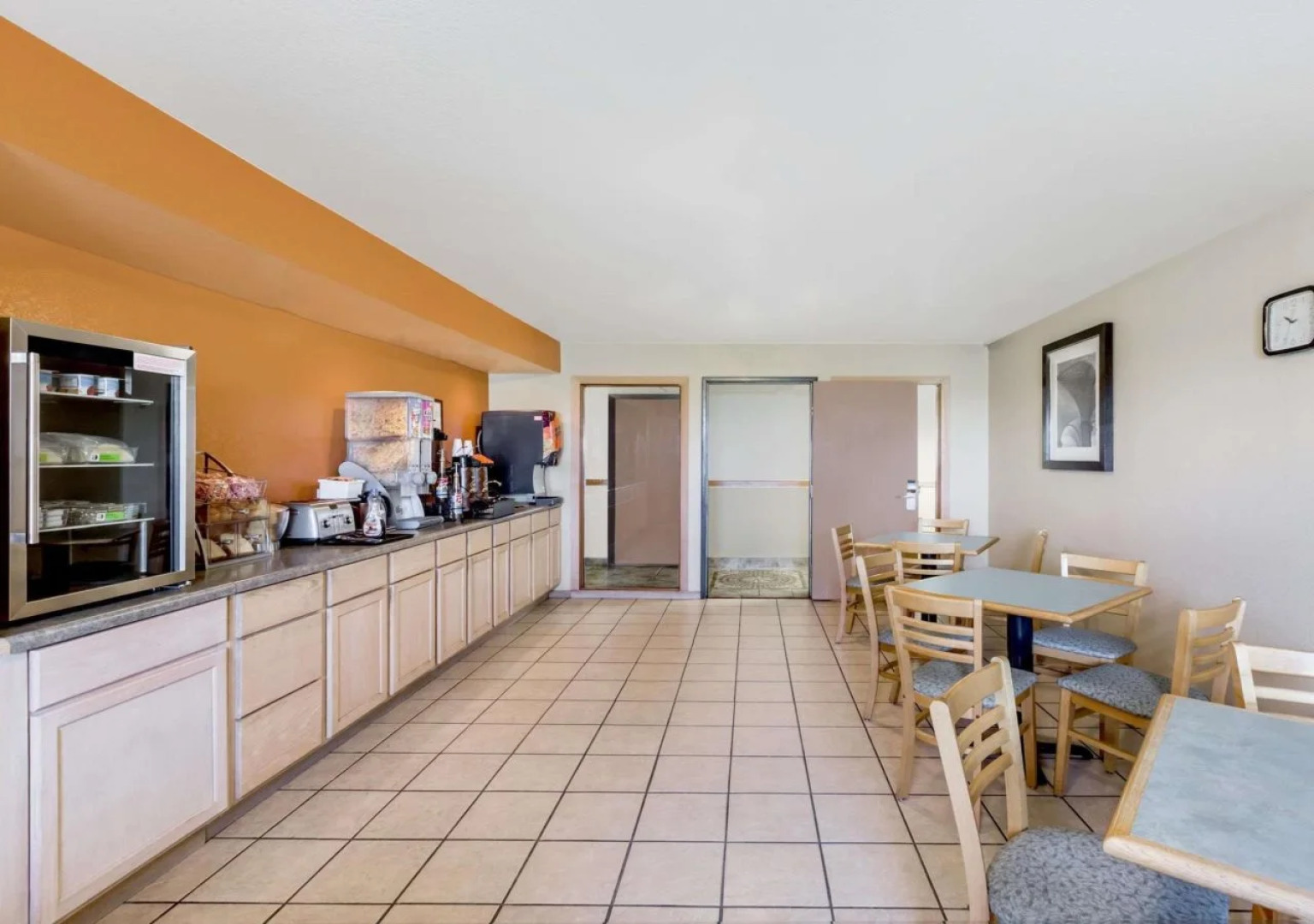 Western Inn & Suites