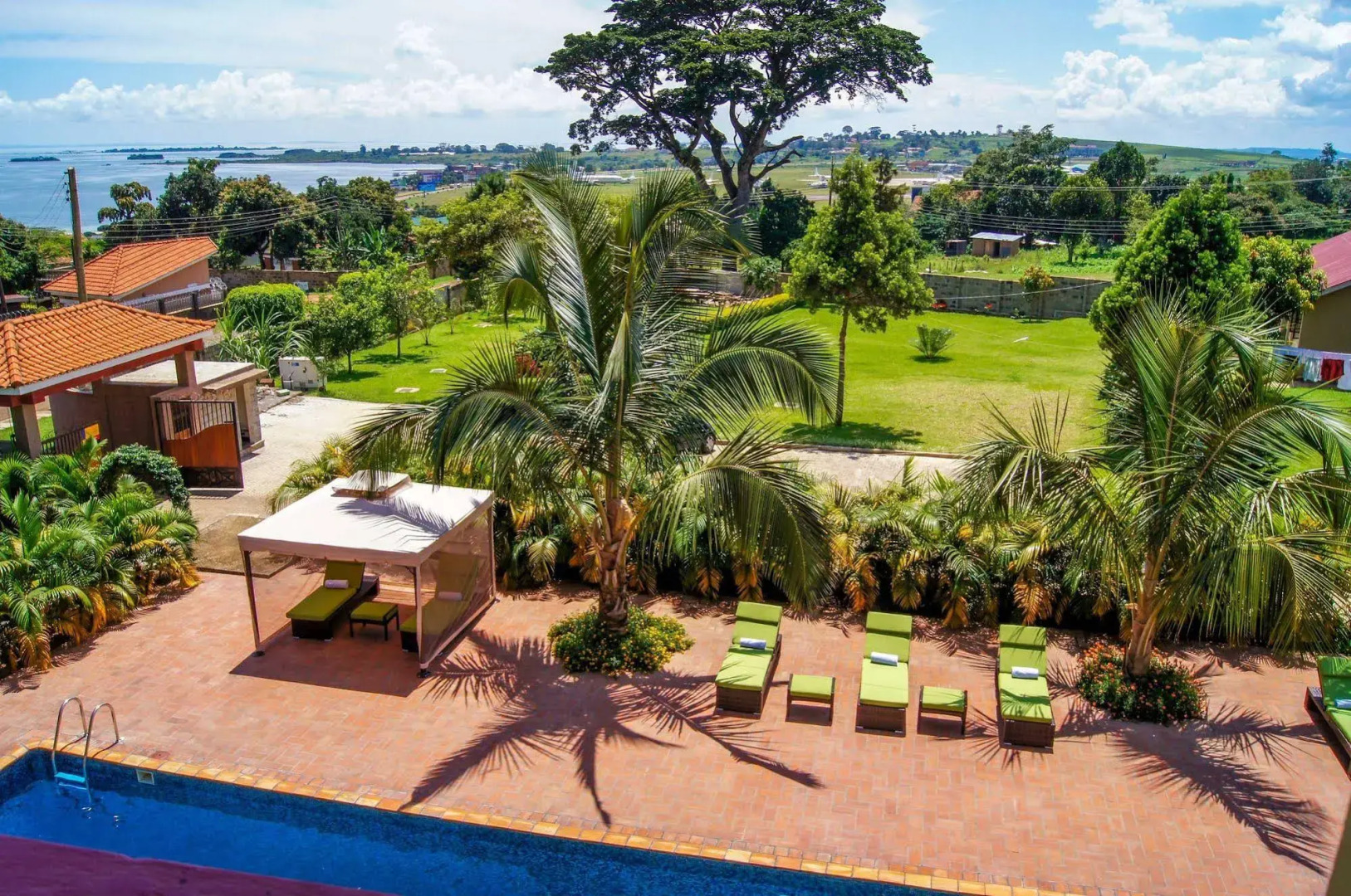 Rosemary Courts Hotel