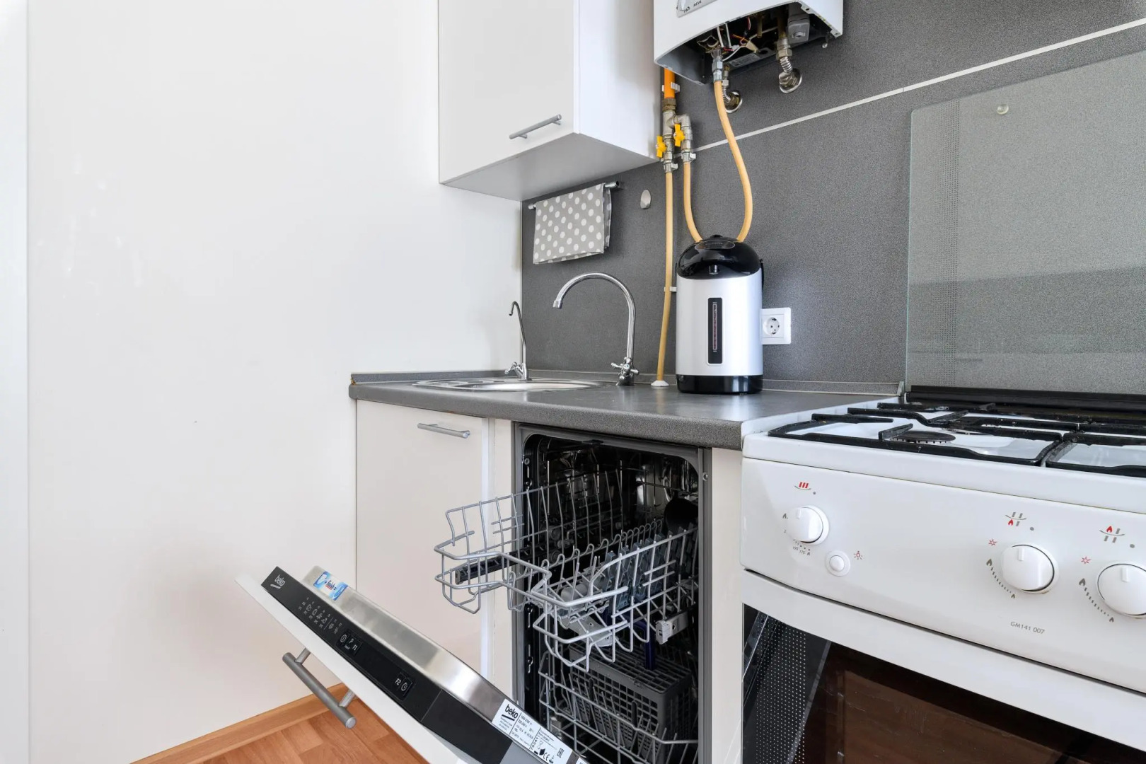 Апартаменты Sutki Rent (Сутки Рент) у Дворцовой плoщaди