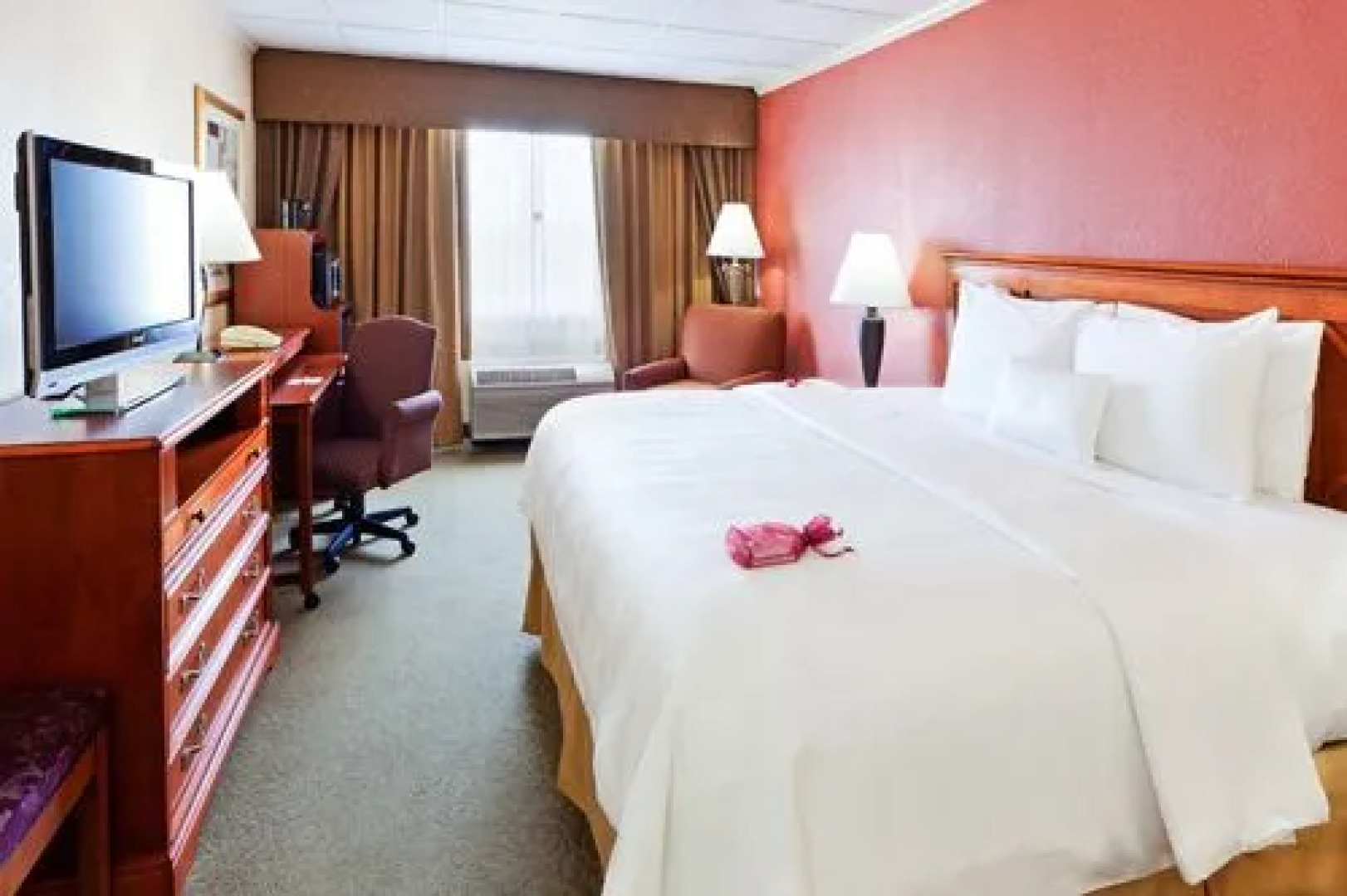 Crowne Plaza Hotel Clark Newark