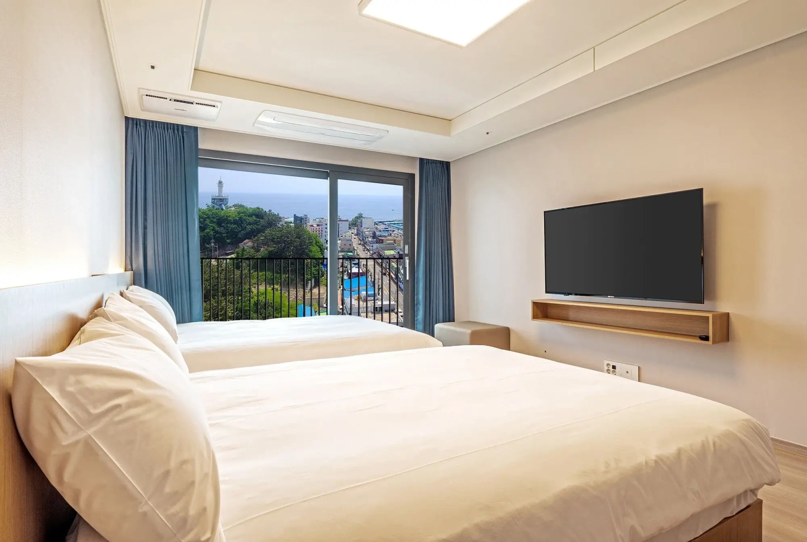 Sokcho I Park Suite Hotel and Resort