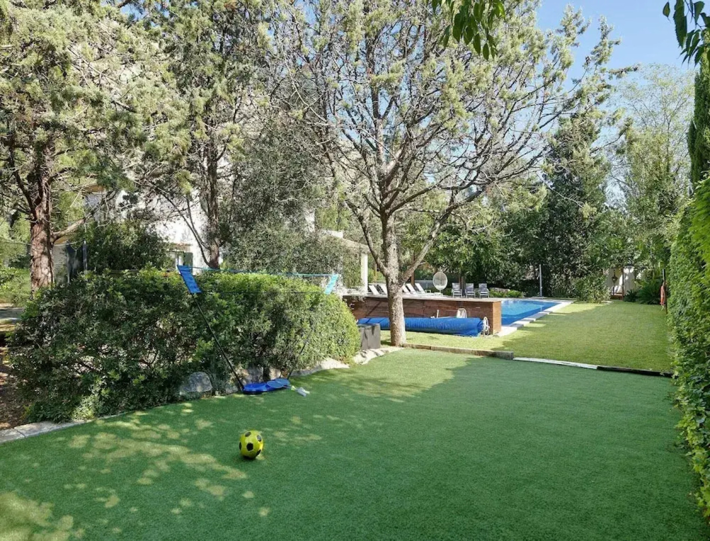 Villa on the Foot of La Font Hills