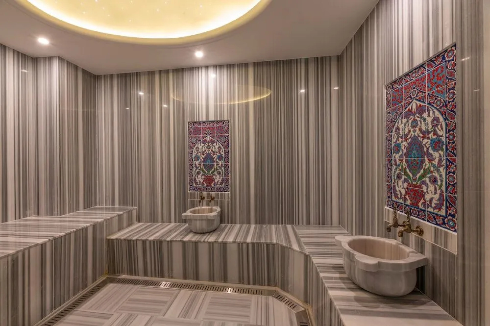 The Conforium Hotel Van