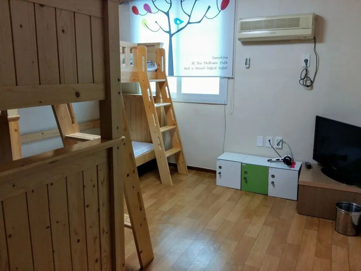 Happy Tour Guesthouse - Hostel