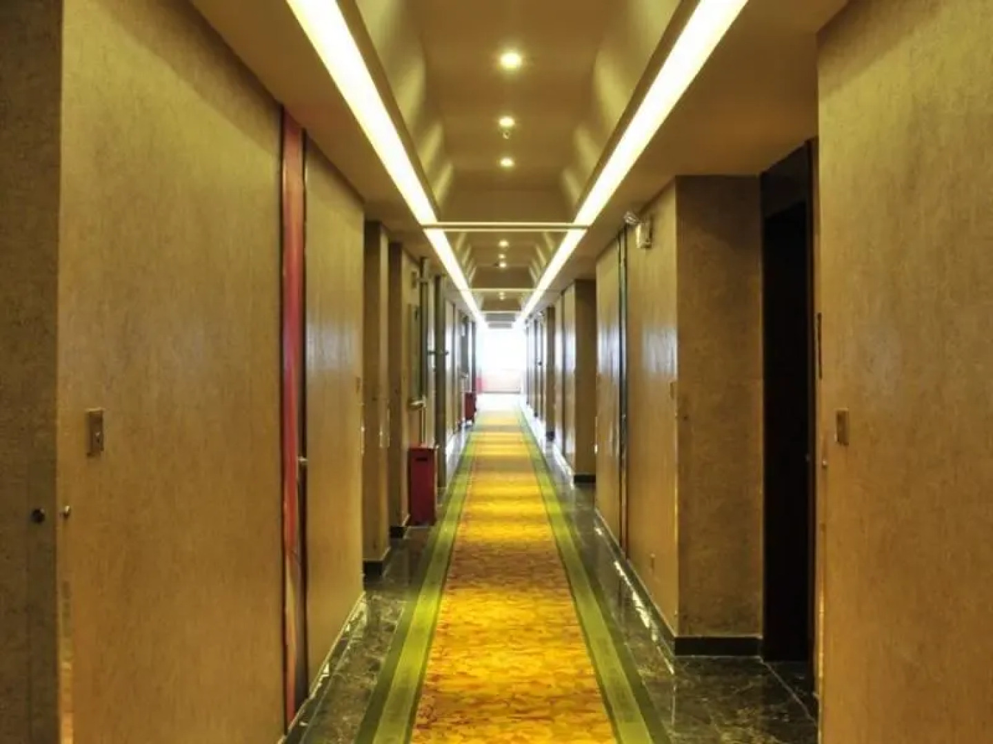 GreenTree Inn Lanzhou Yantan High-tech Zone Nanhe Road Business Hotel
