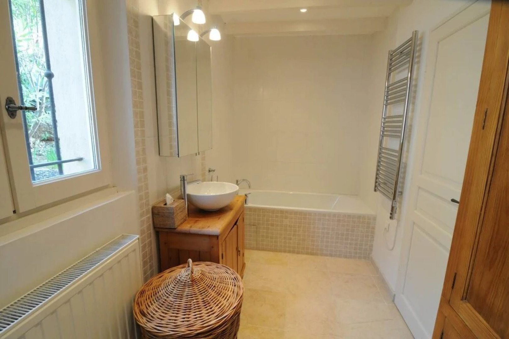 Luxury 3 bedroom villa with pool