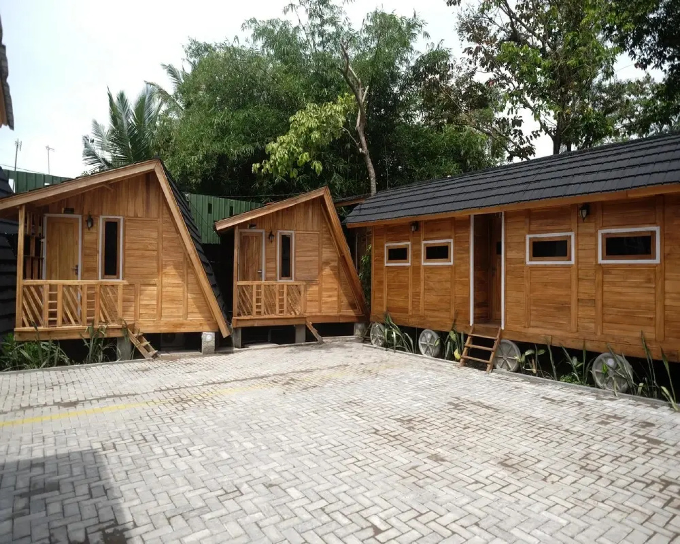 Urbanview Villa Kolopaking Kebumen by RedDoorz
