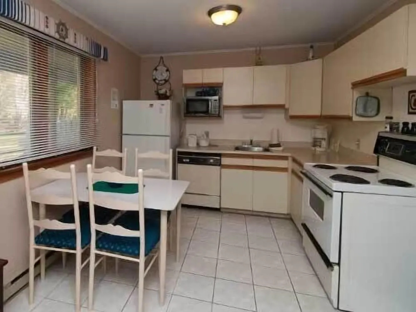 North Shore Cottages