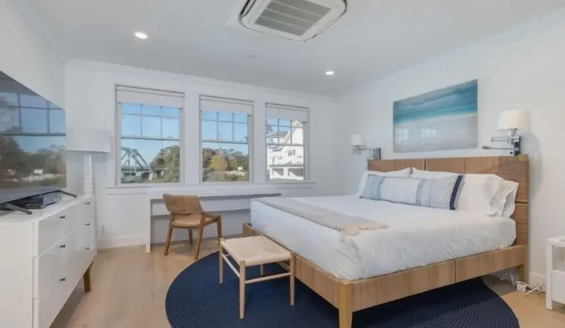 Canoe Place Waterfront Residences