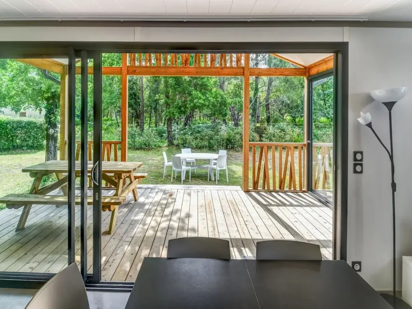 Serene Chalet in Hourtin Near Lake