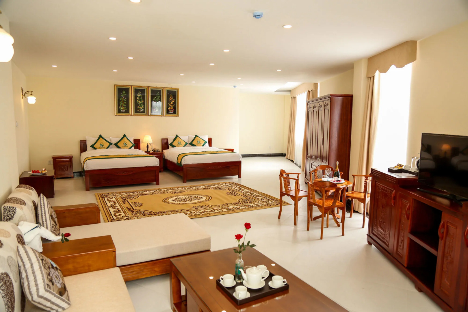 Thuy Hoang Nguyen Hotel Resort & Spa