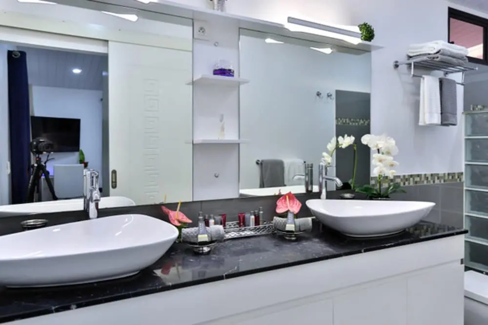 House With 2 Bedrooms in Puna'auia, With Enclosed Garden and Wifi