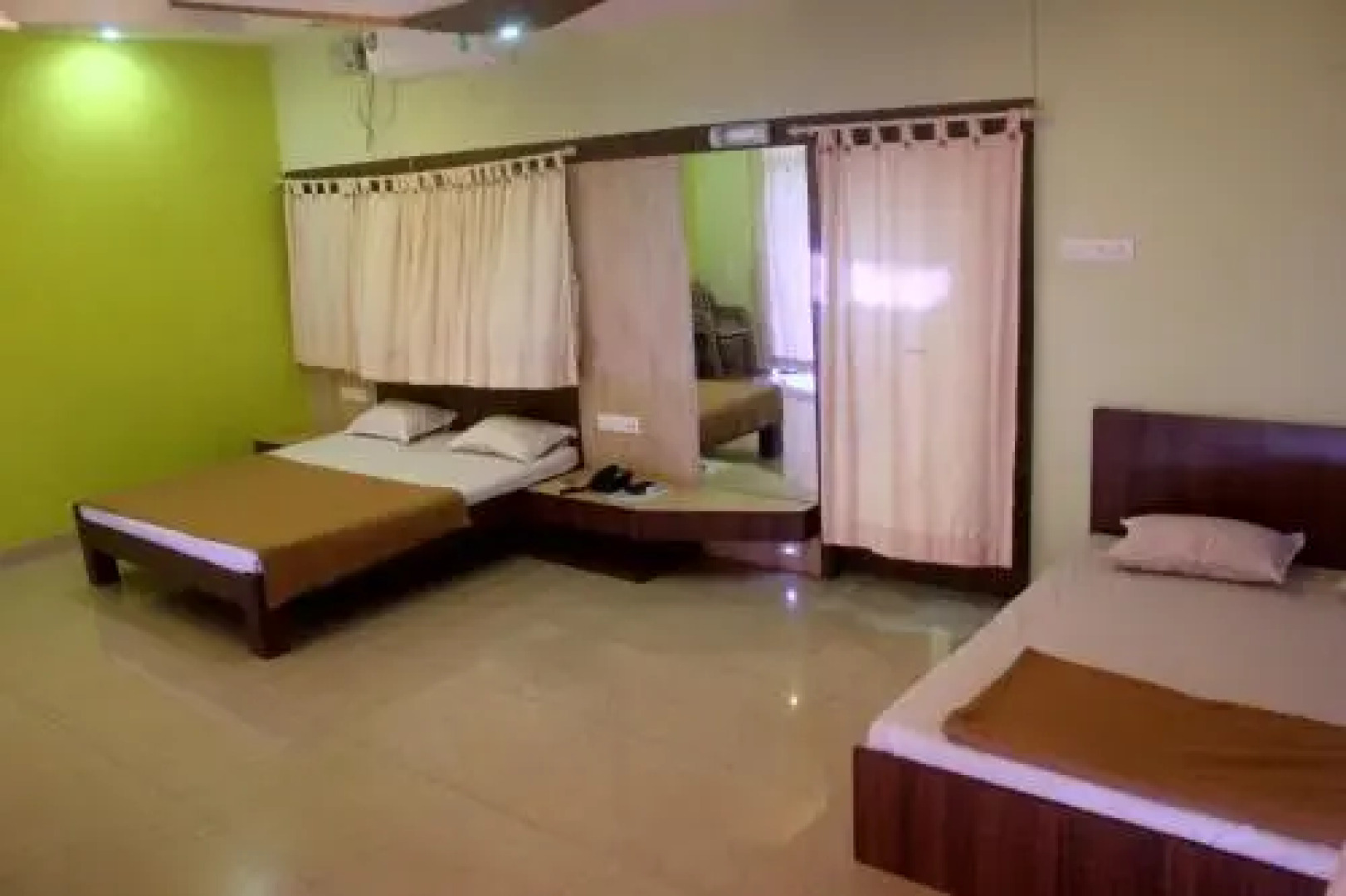 Whistling Palms Beach Resort