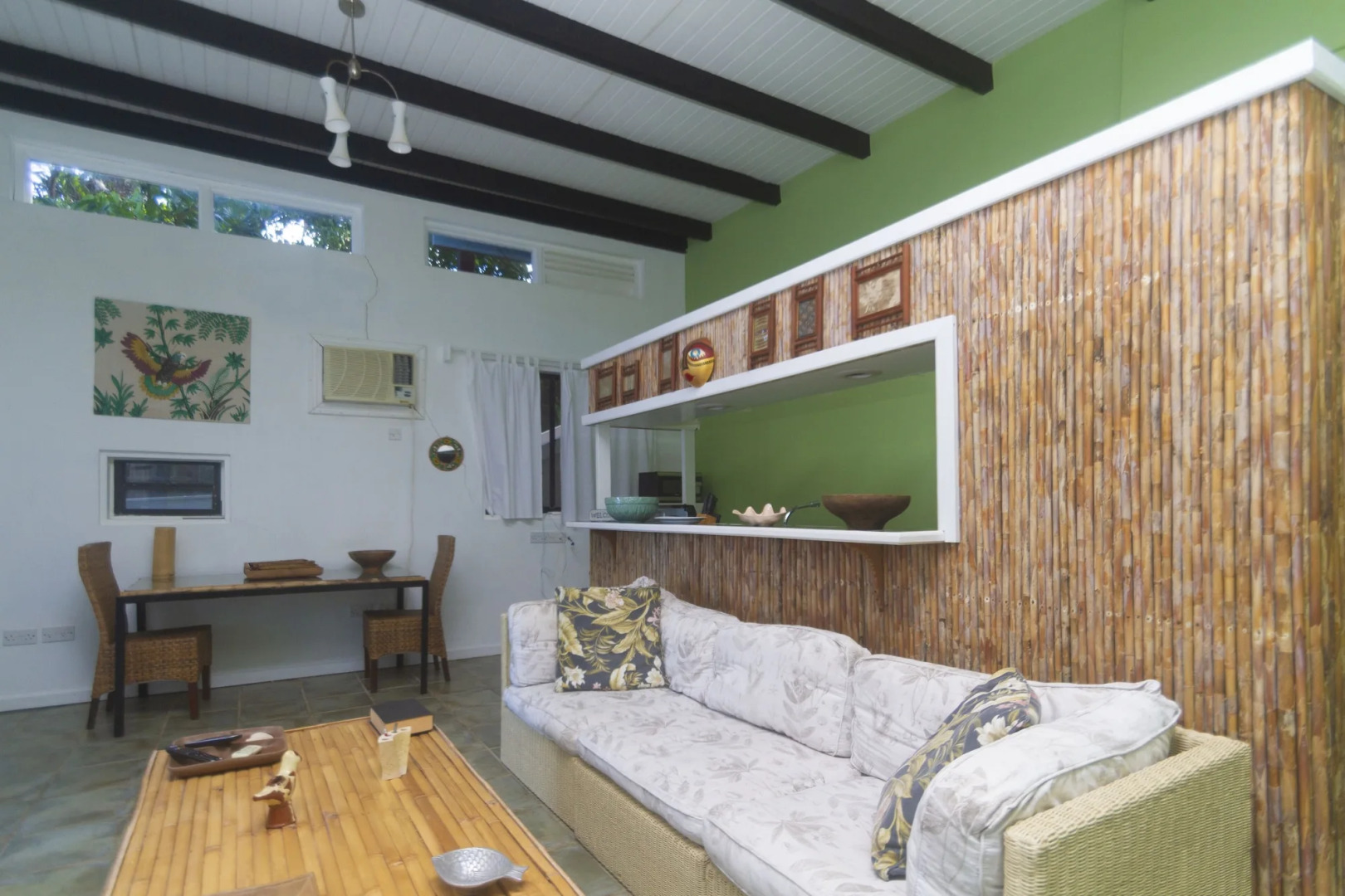 Bequia Beachfront Villa Hotel