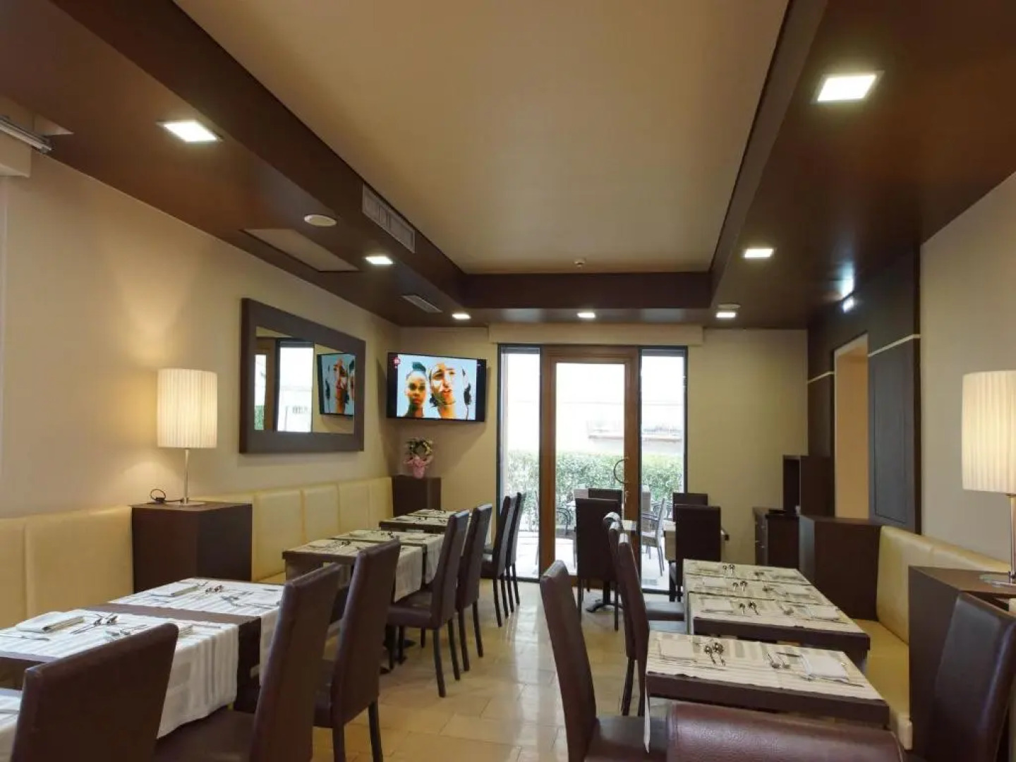 Hotel Clarin 14 by Dori