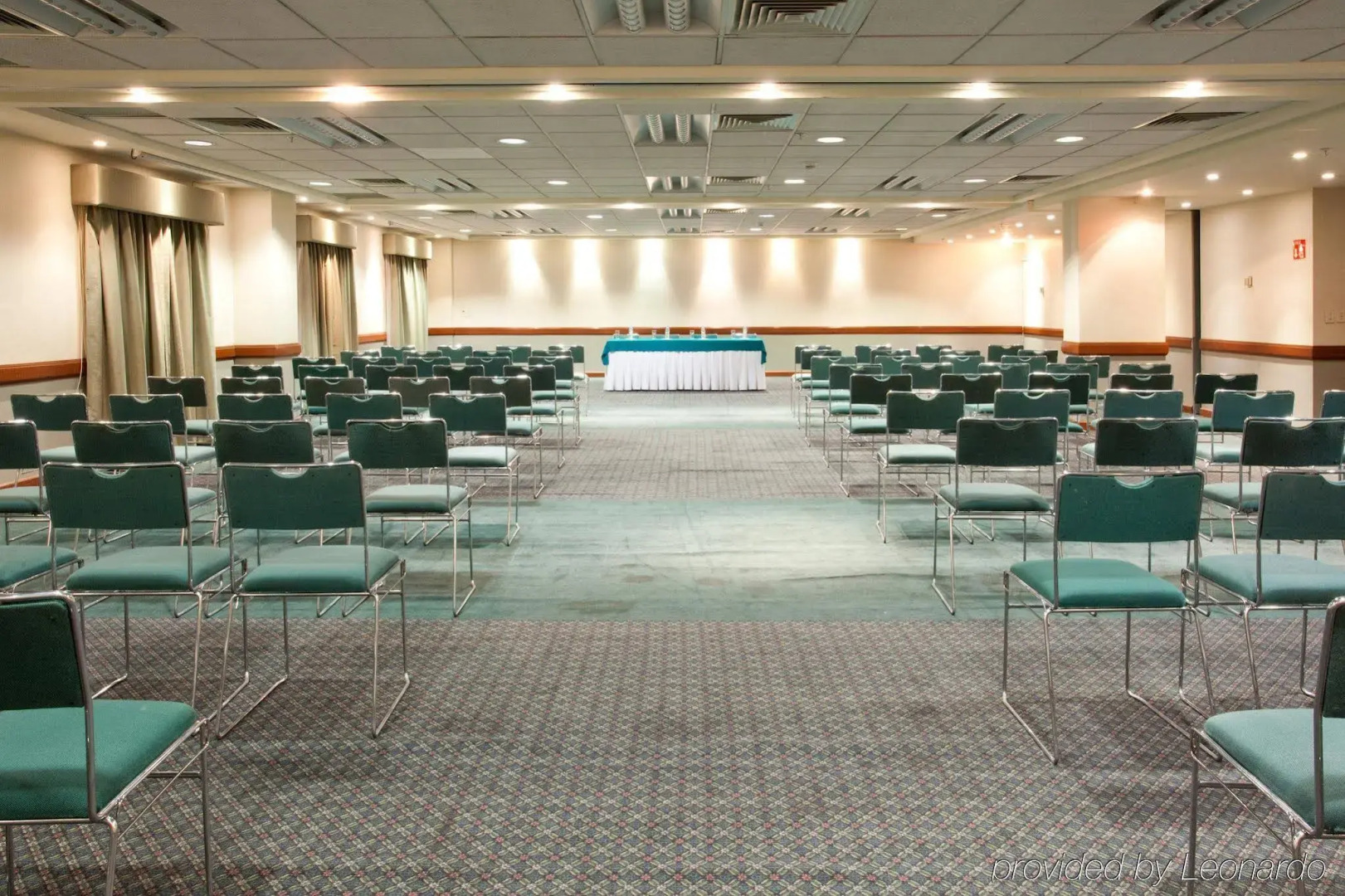 Holiday Inn Convention Center by IHG