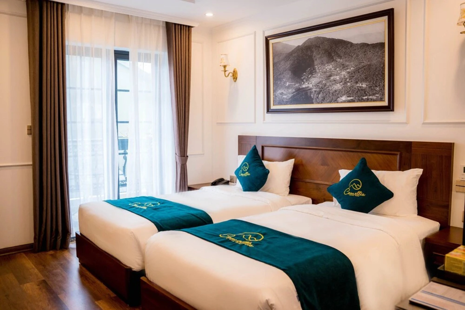 Camellia Luxury Hotel Tam Đao