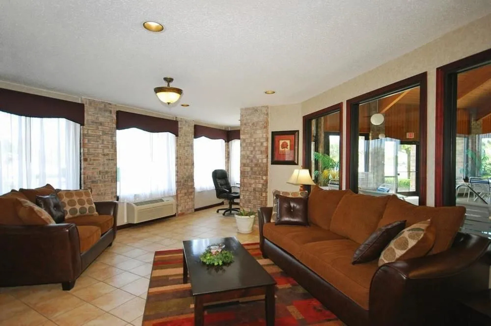 Baymont Inn & Suites Delaware