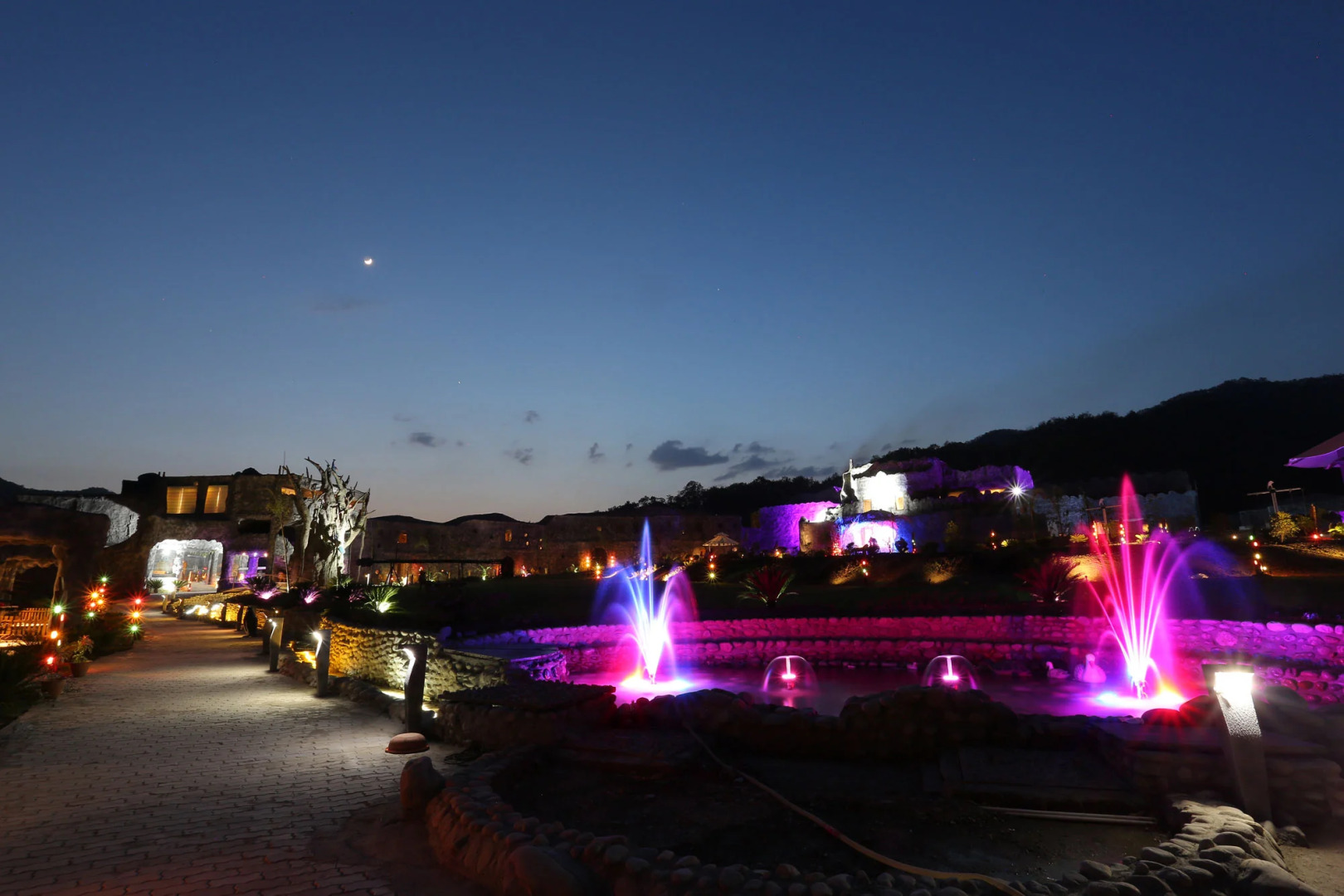 Brys Caves The Jungle Resort