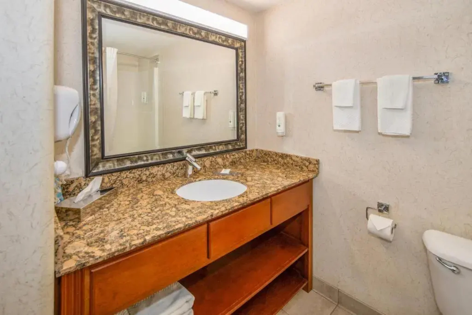 Quality Inn & Suites