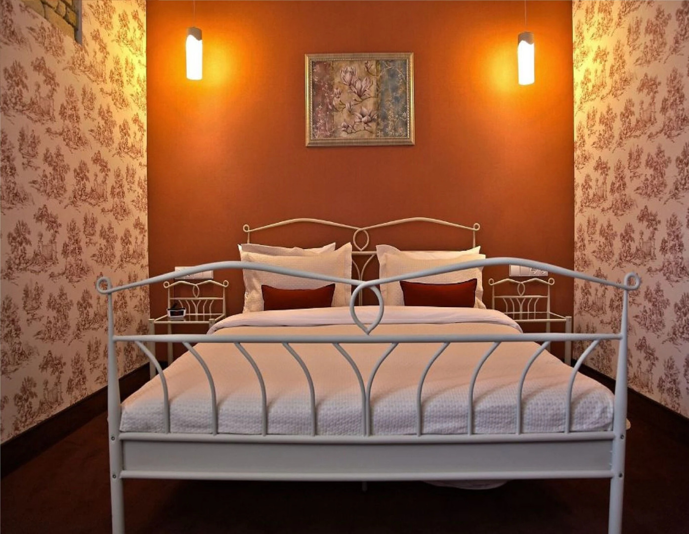 Арт-отель Moon Garden