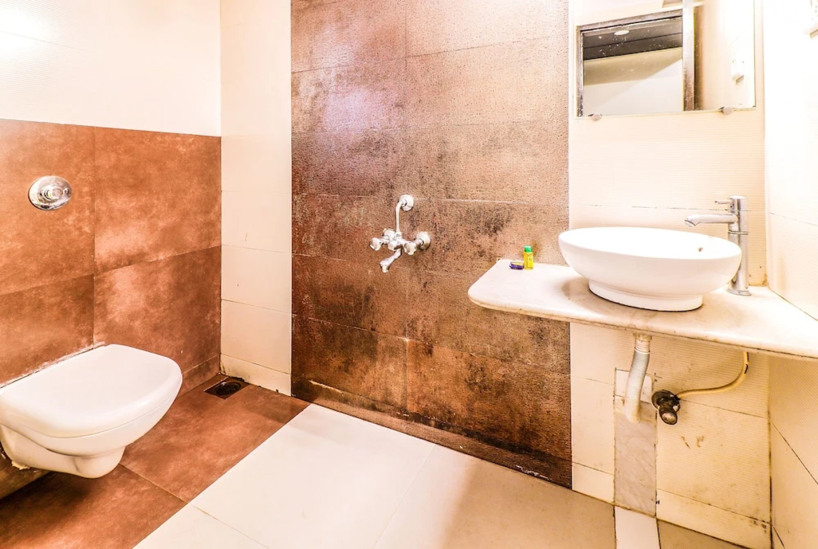 FabHotel Blue Diamond Navi Mumbai